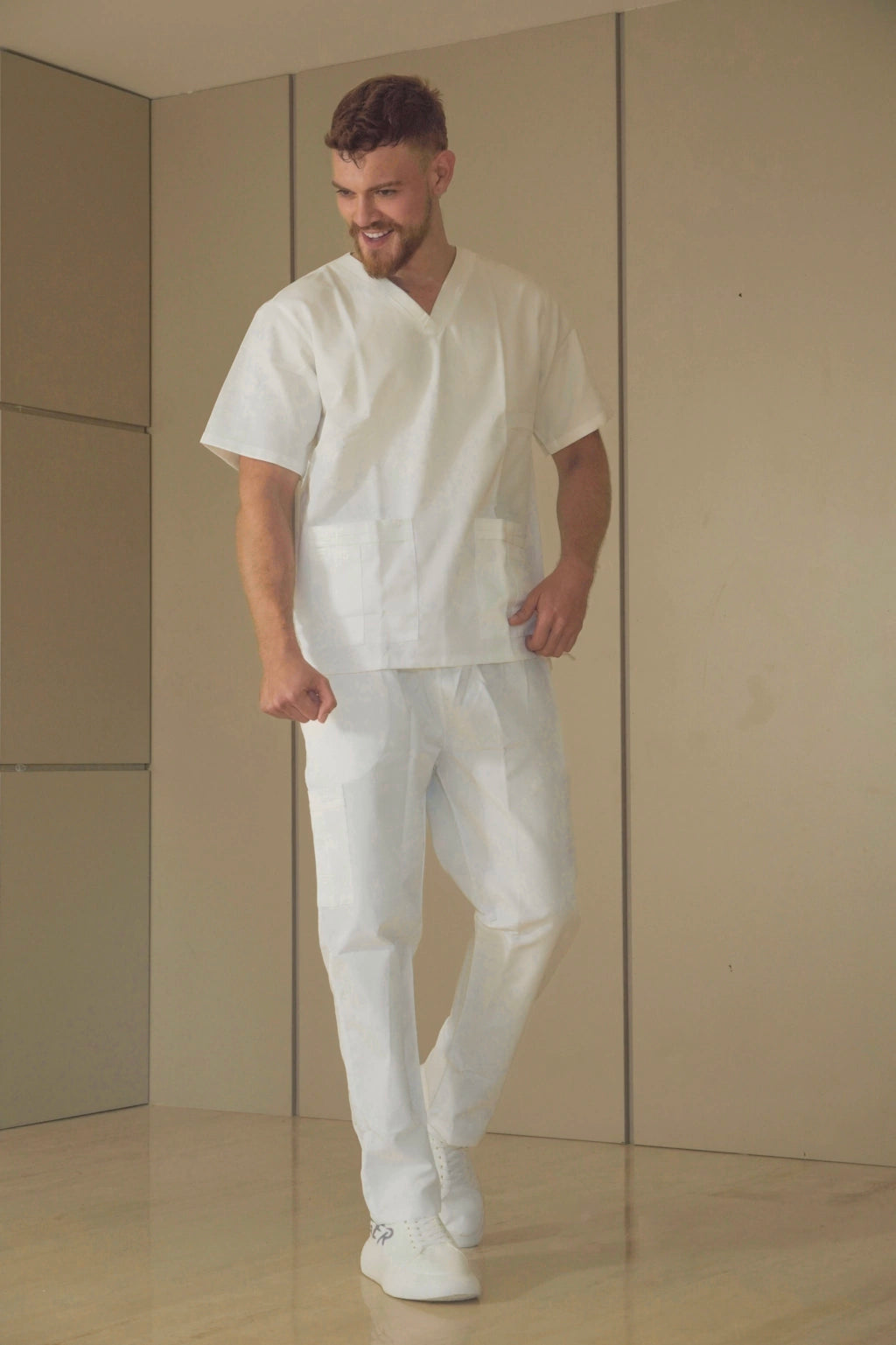 Uniforme Blanco perla - Antifluido licrado