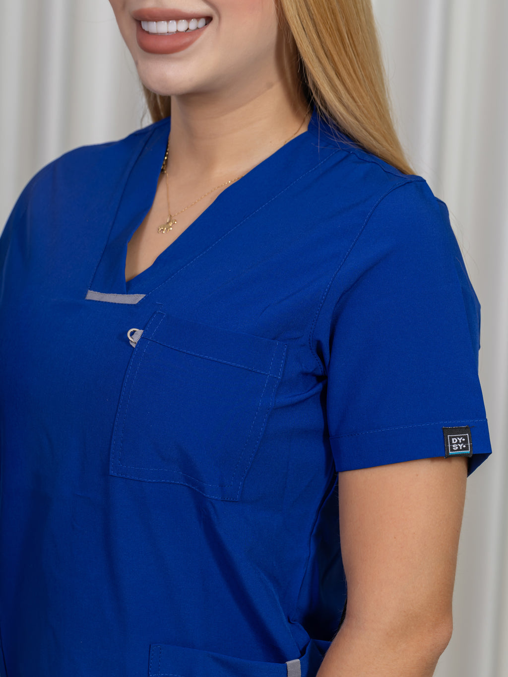 Uniforme Azul rey oscuro con detalles - Premium Licrado