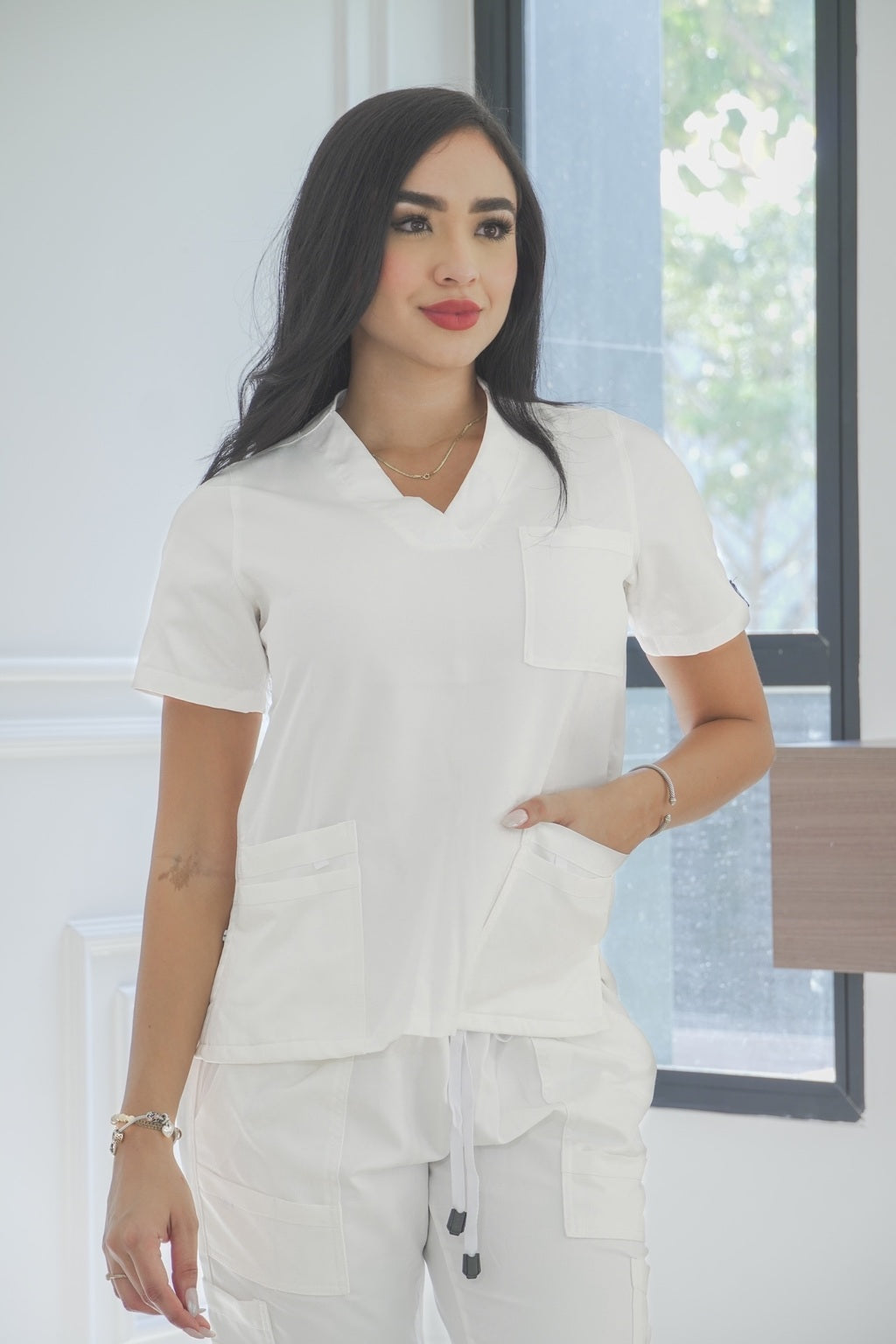 Uniforme Blanco perla con detalles - Algodón semilicrado
