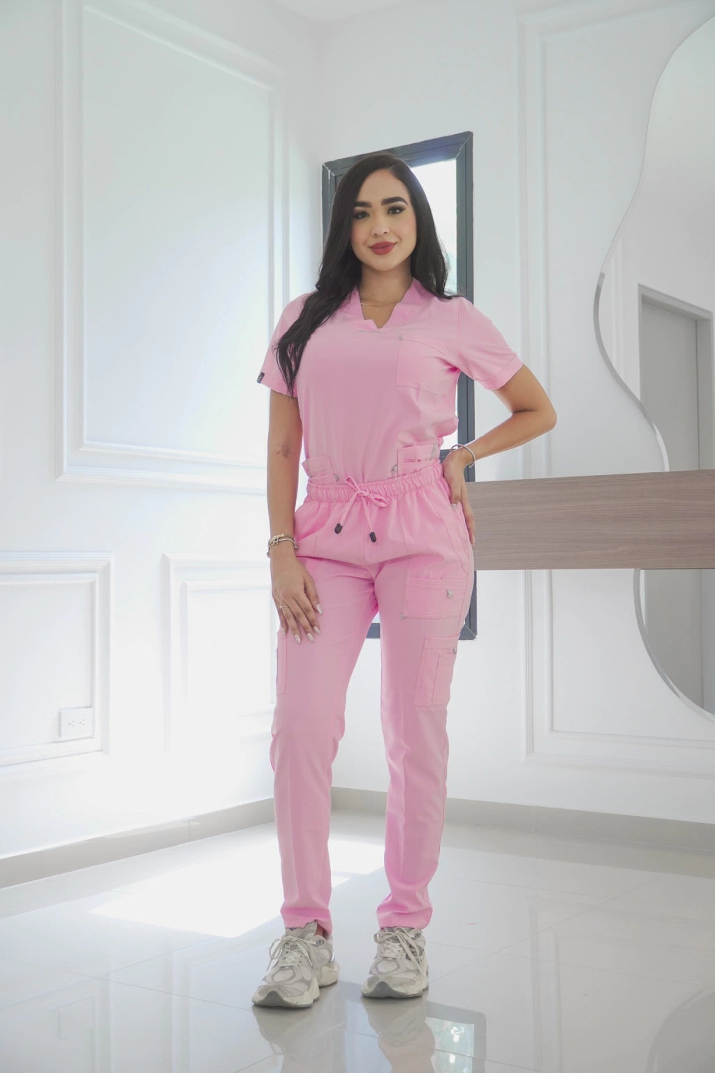 Uniforme Rosado con detalles - Premium licrado
