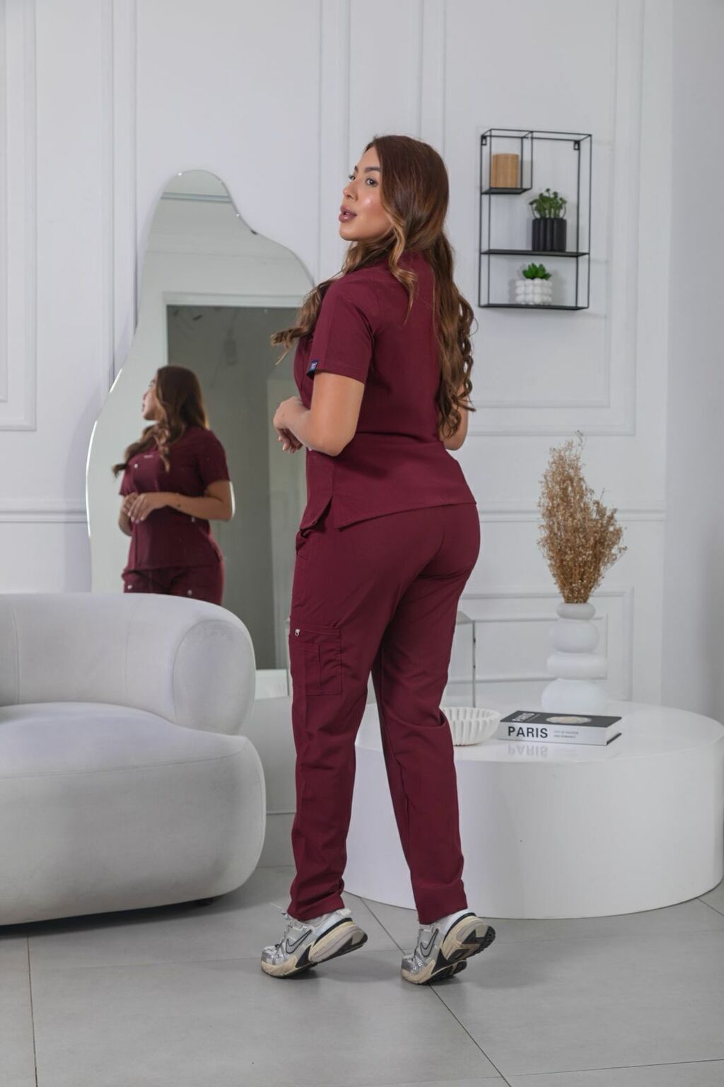Uniforme Vinotinto con detalles - Premium licrado