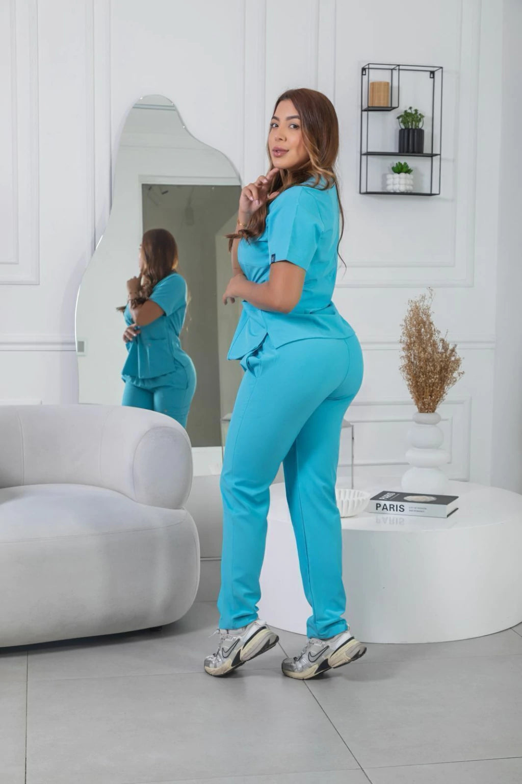 Uniforme Turquesa Claro - Antifluido licrado