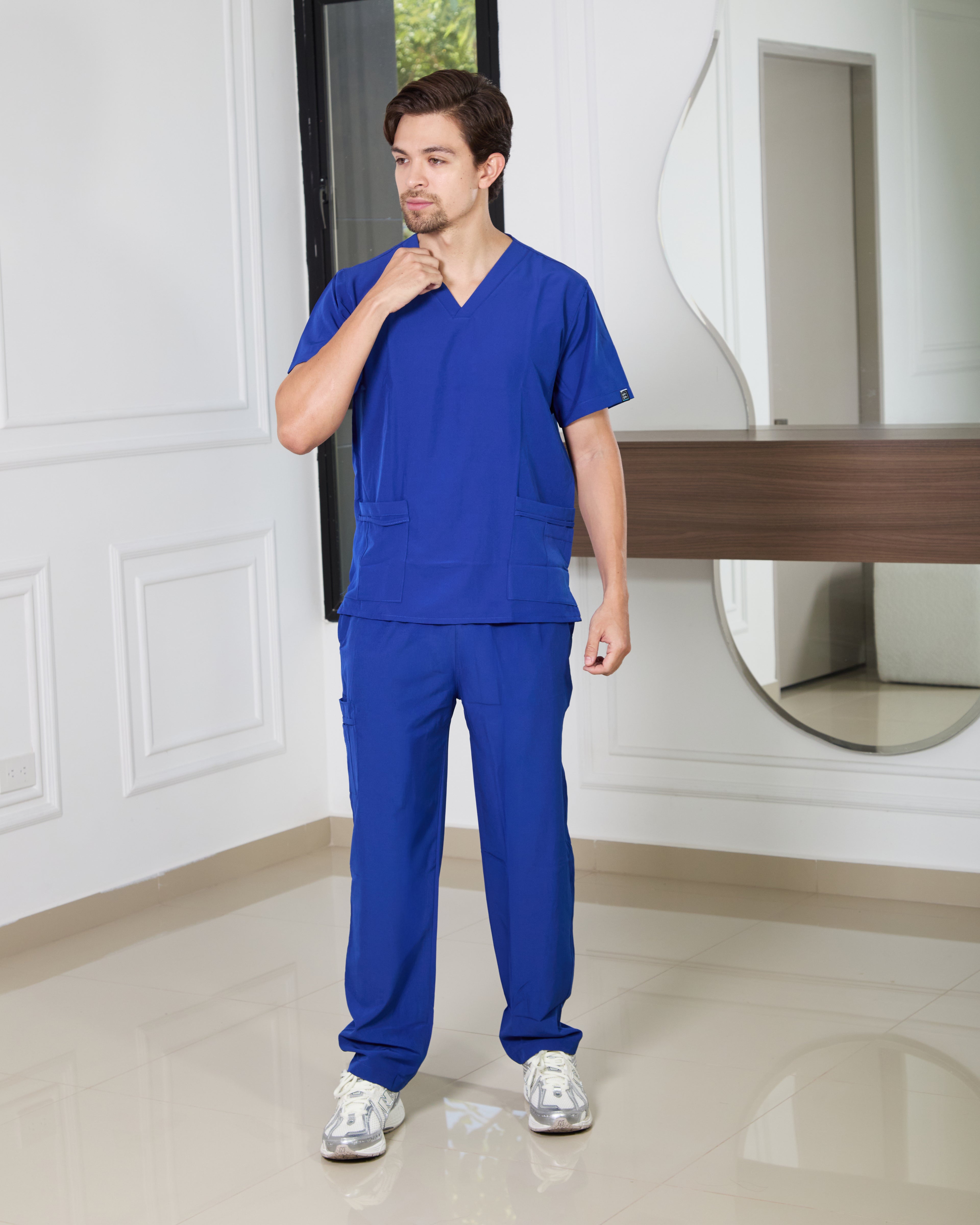 Uniforme Azul rey - Antifluido licrado