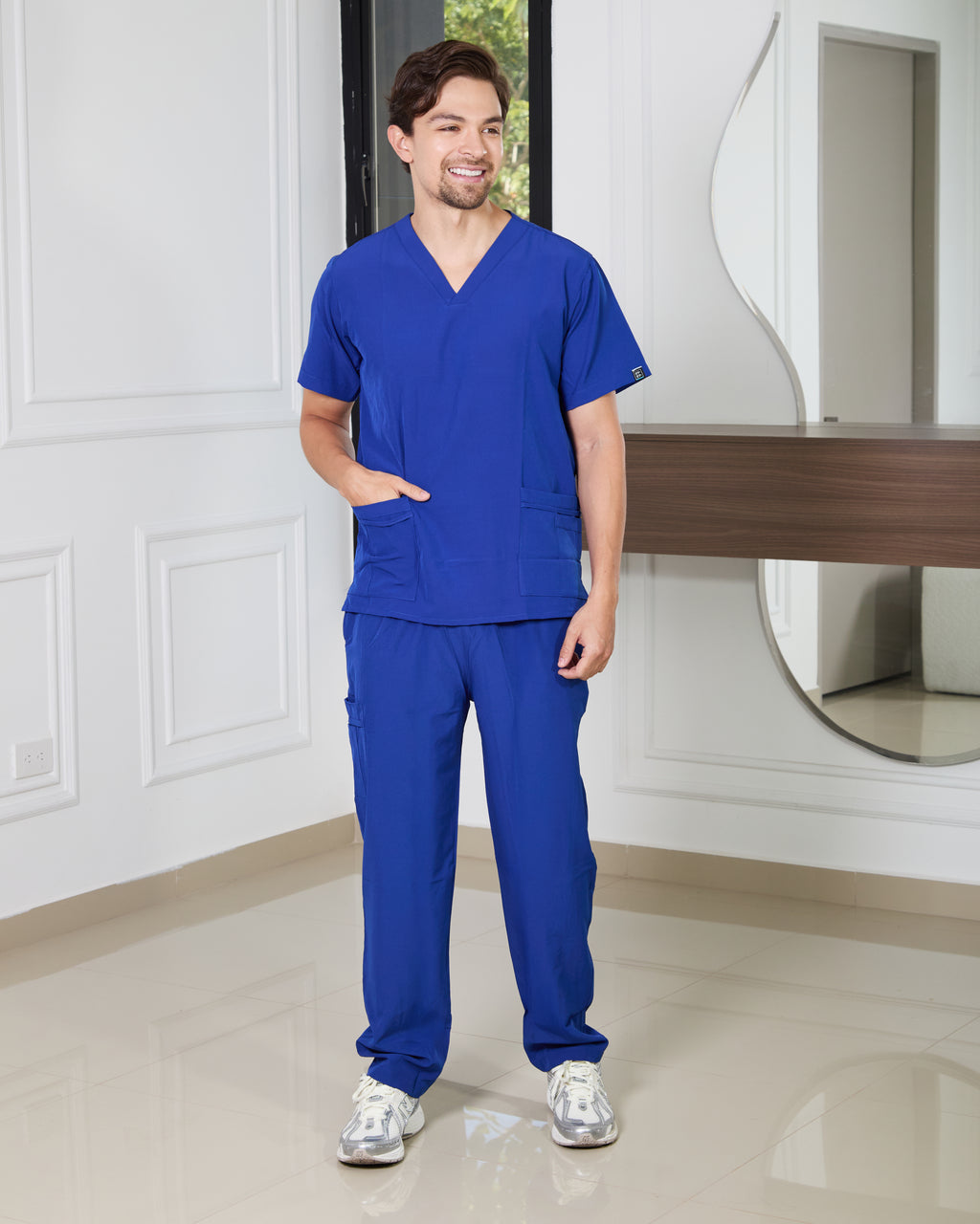 Uniforme Azul rey - Antifluido licrado