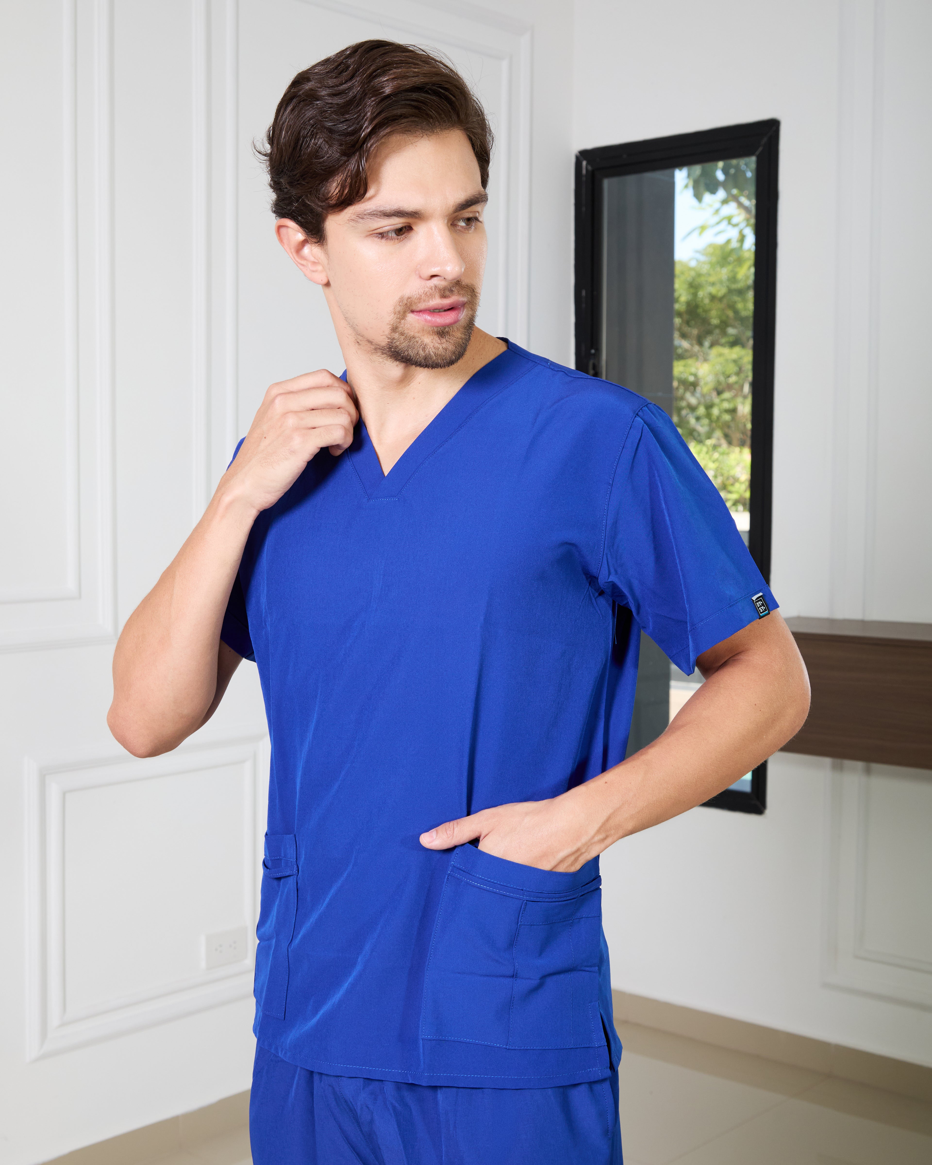 Uniforme Azul rey - Antifluido licrado