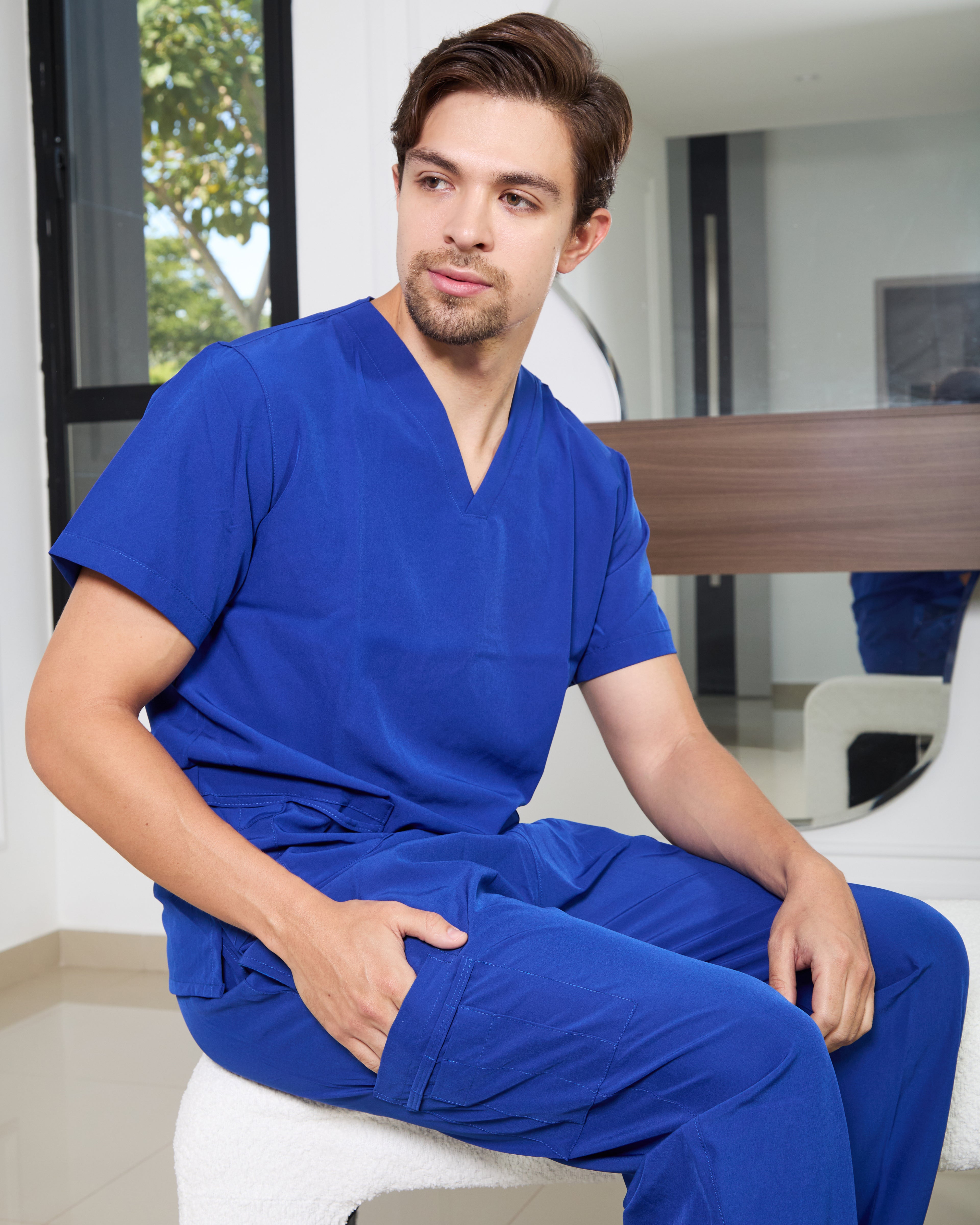 Uniforme Azul rey - Antifluido licrado