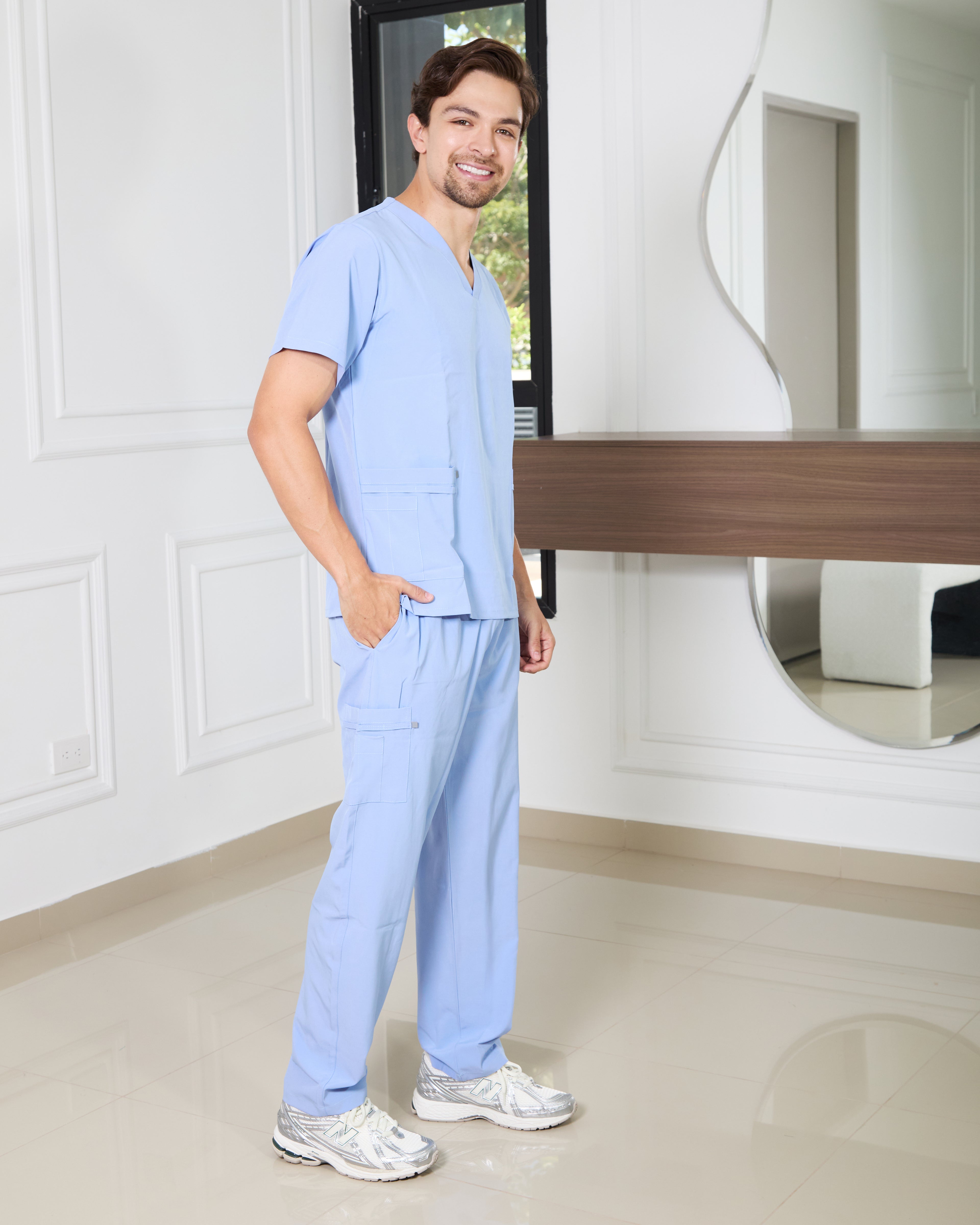 Uniforme Celeste - Antifluido licrado