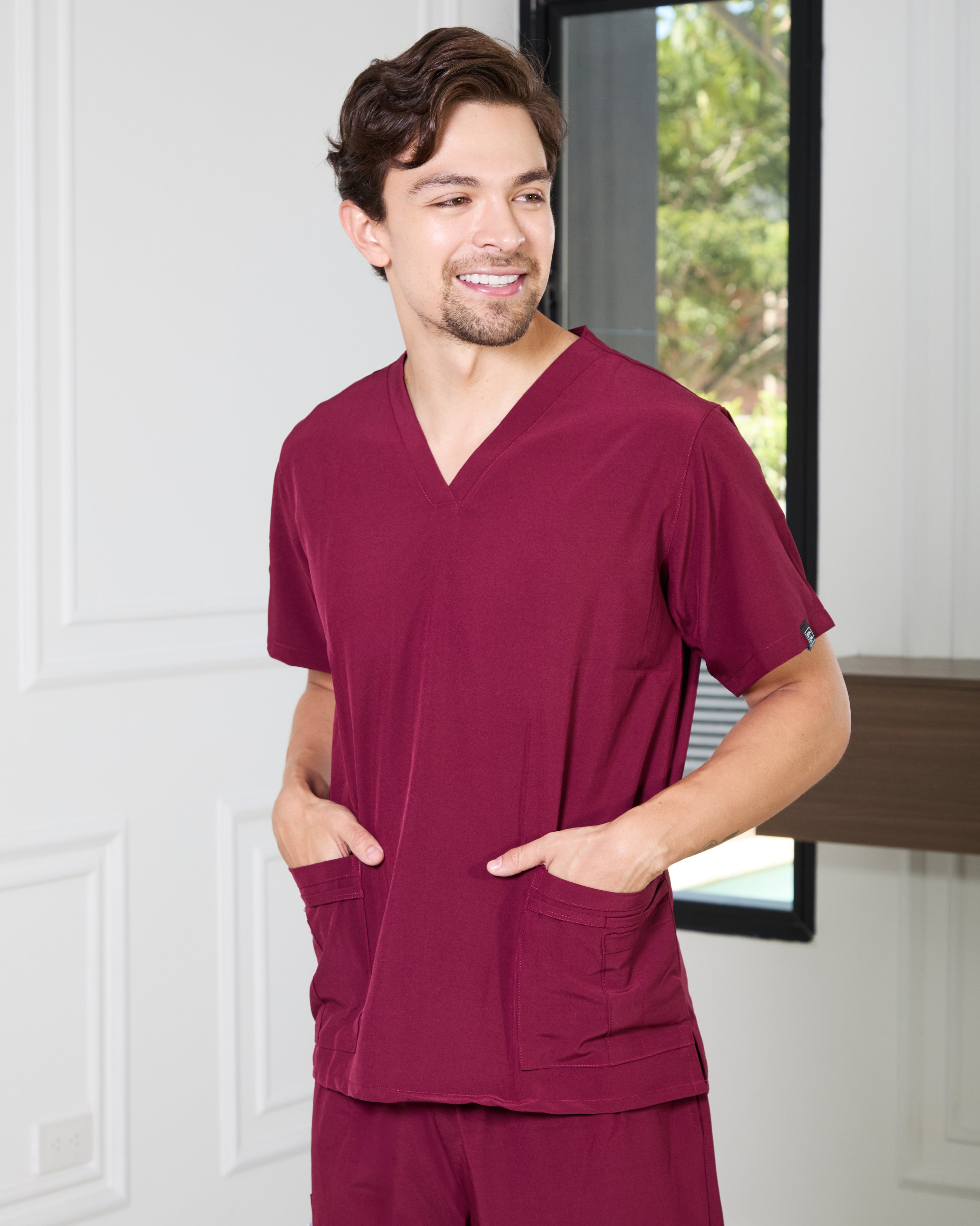 Uniforme Vinotinto - Antifluido licrado