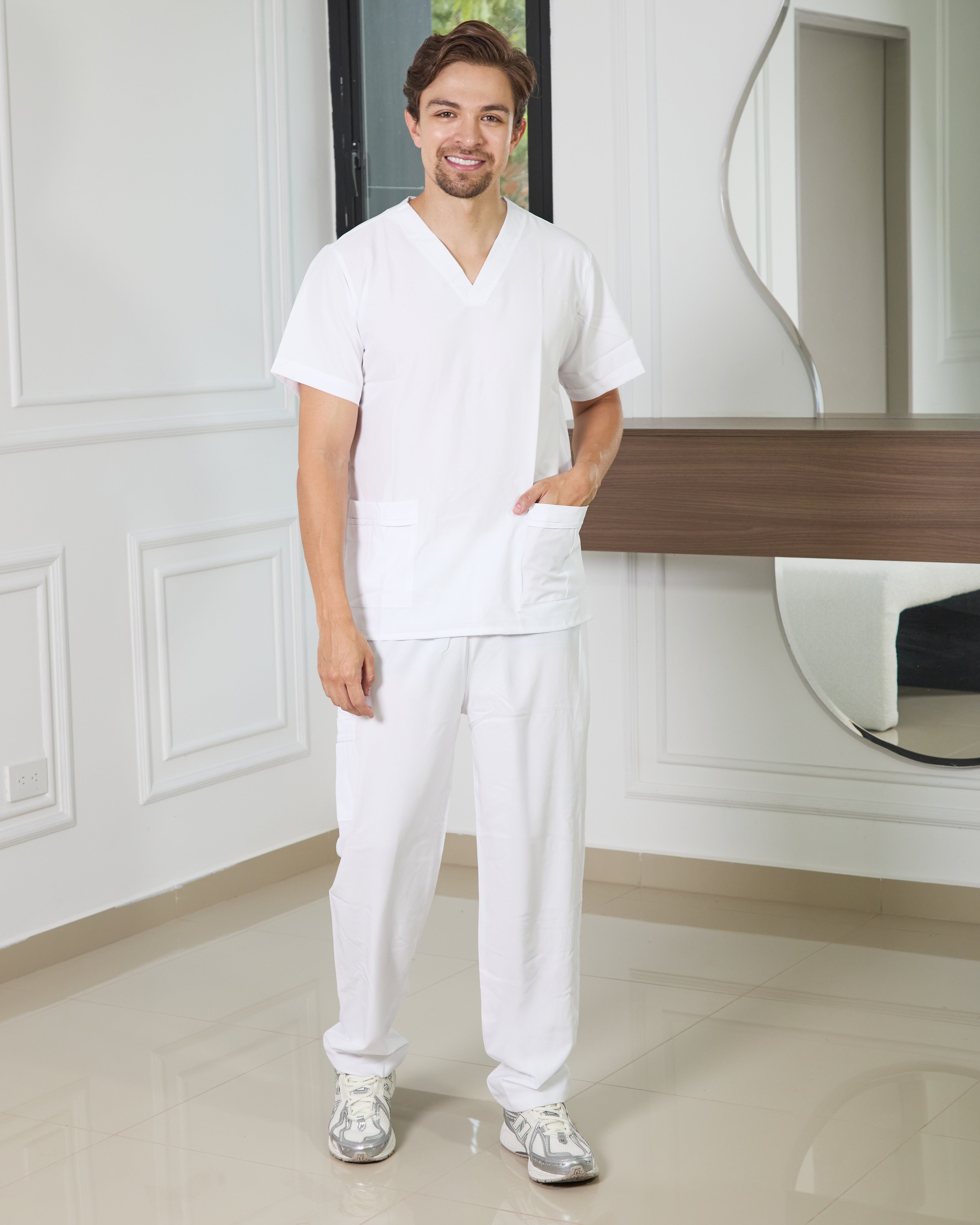 Uniforme Blanco - Antifluido Licrado