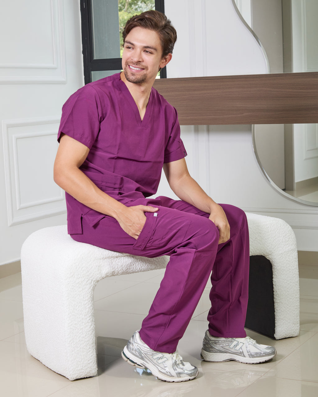 Uniforme Ciruela - Antifluido licrado