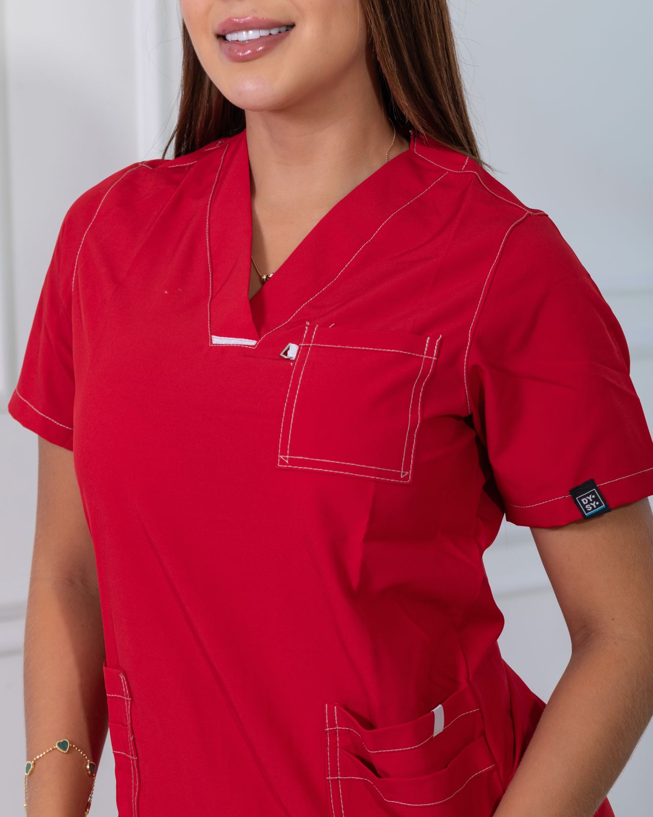 Uniforme Rojo con detalles - Premium licrado